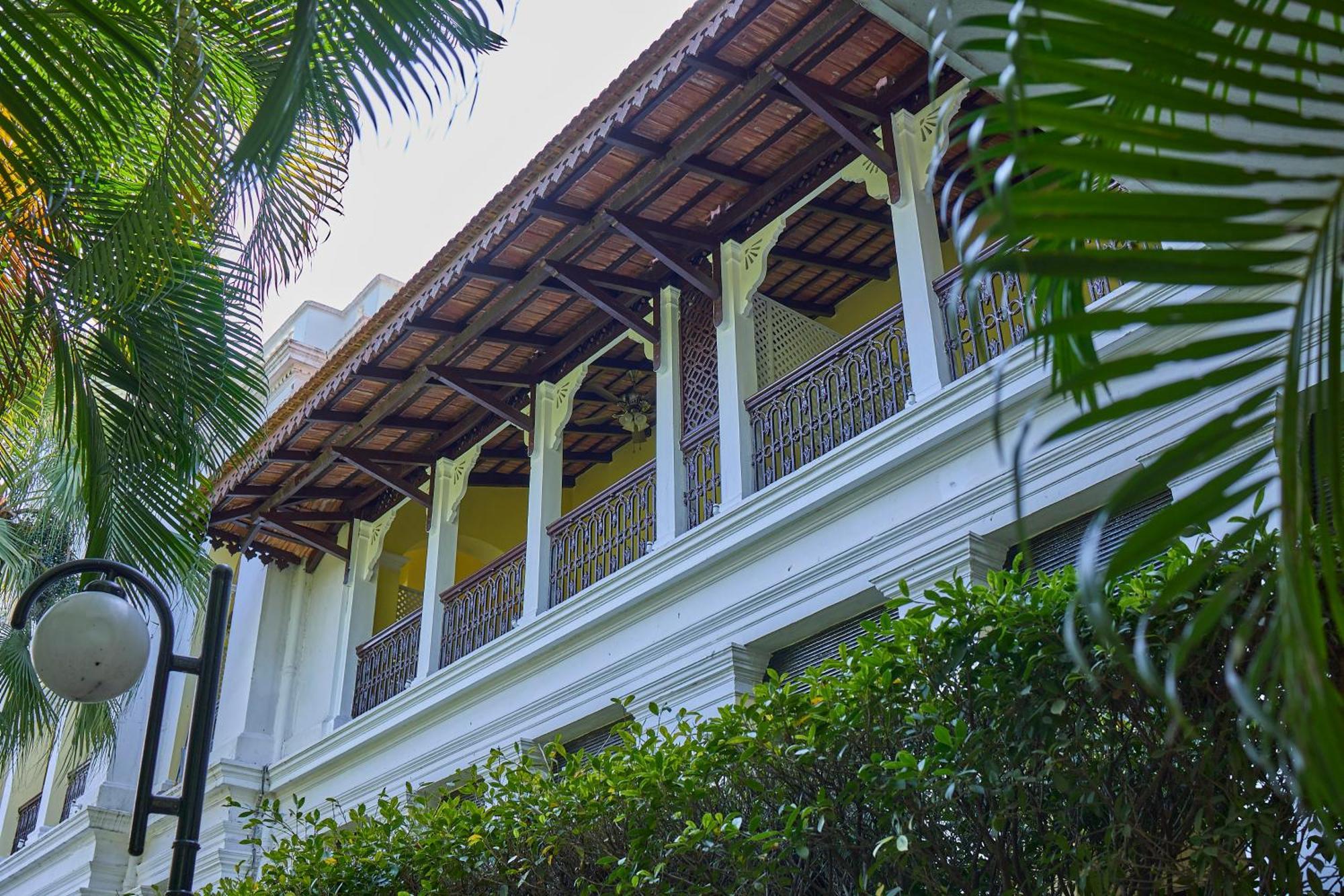 Royal Orchid Metropole Mysore Exterior foto