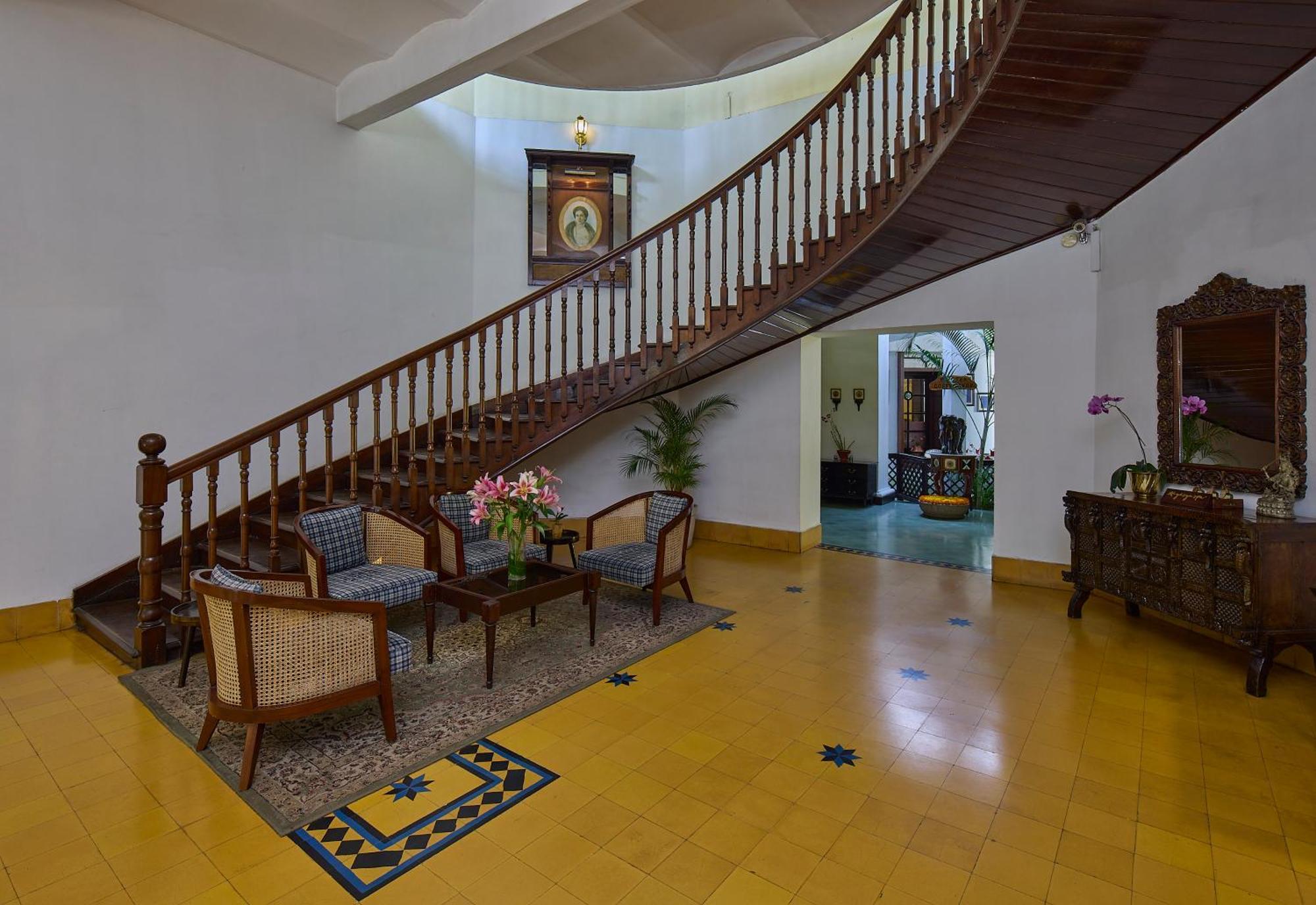 Royal Orchid Metropole Mysore Exterior foto