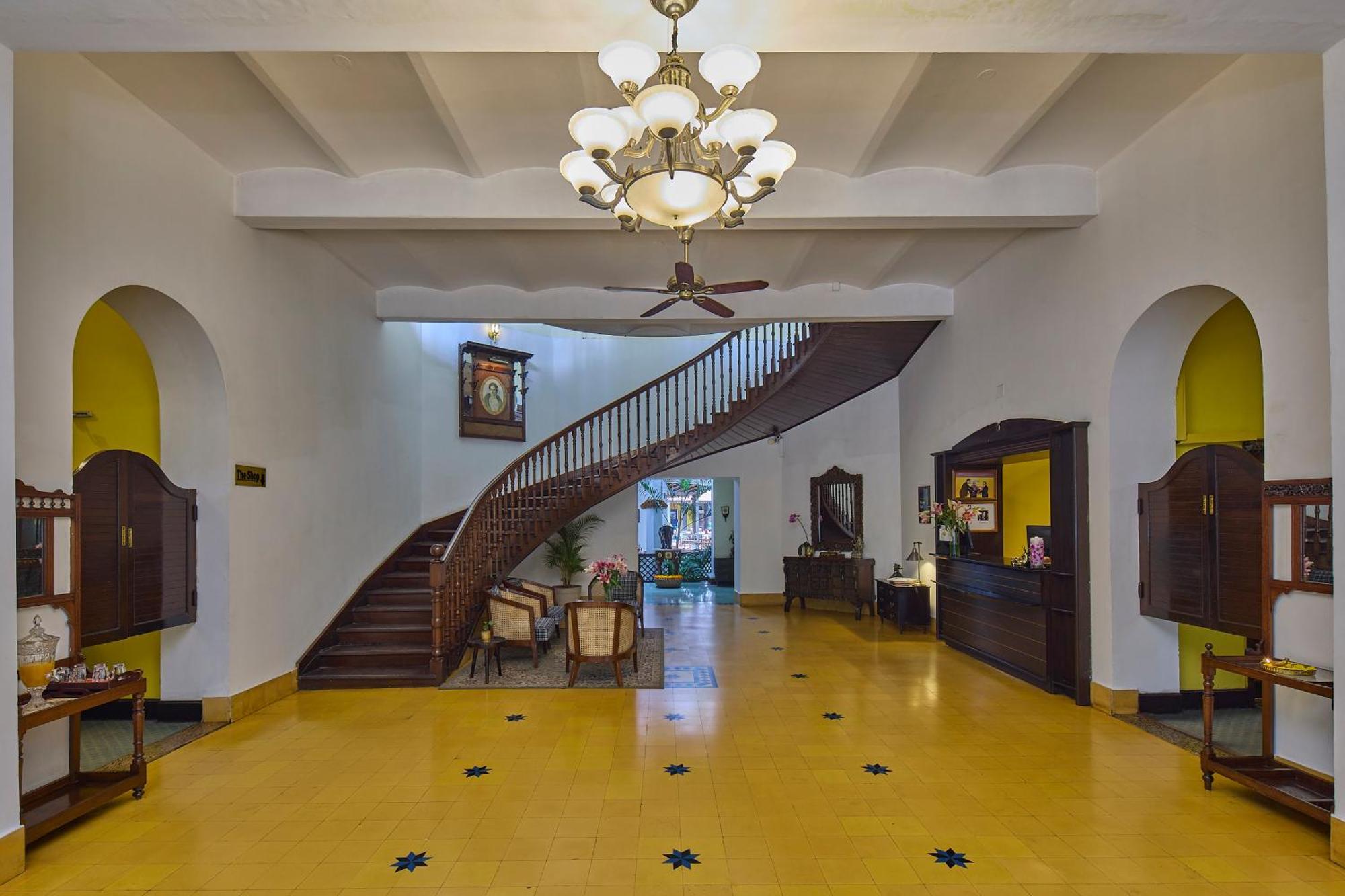 Royal Orchid Metropole Mysore Exterior foto