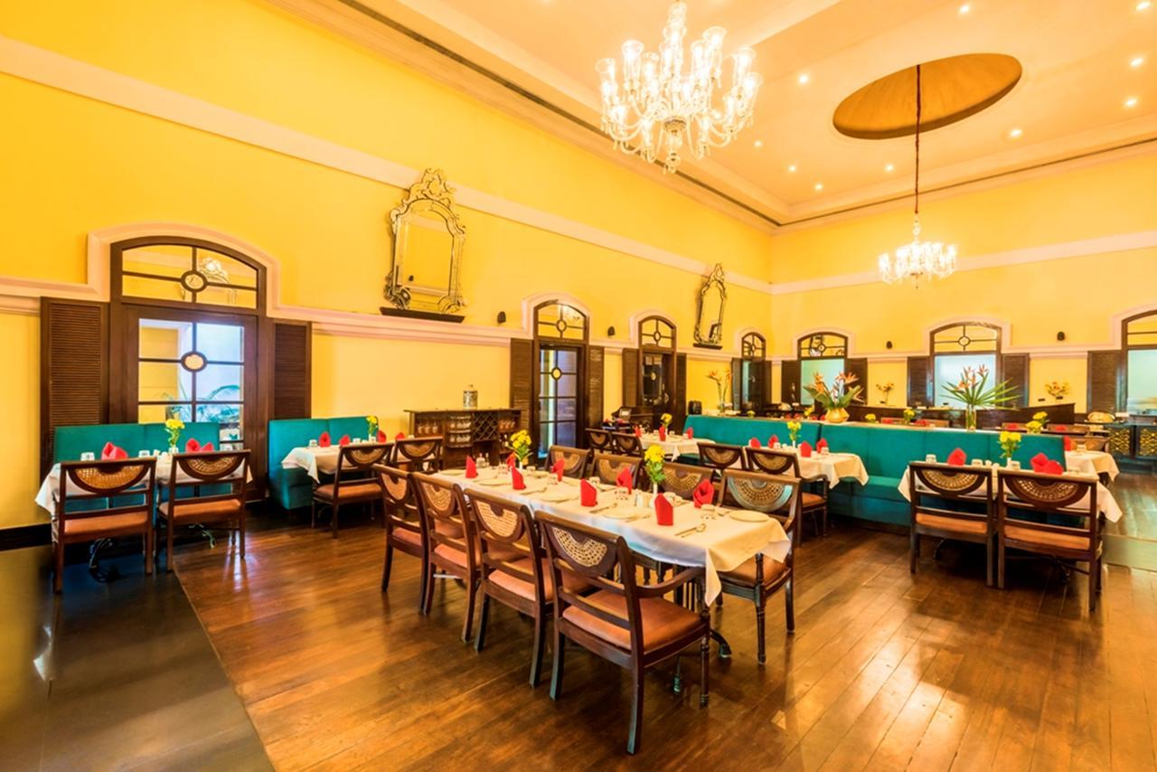 Royal Orchid Metropole Mysore Exterior foto