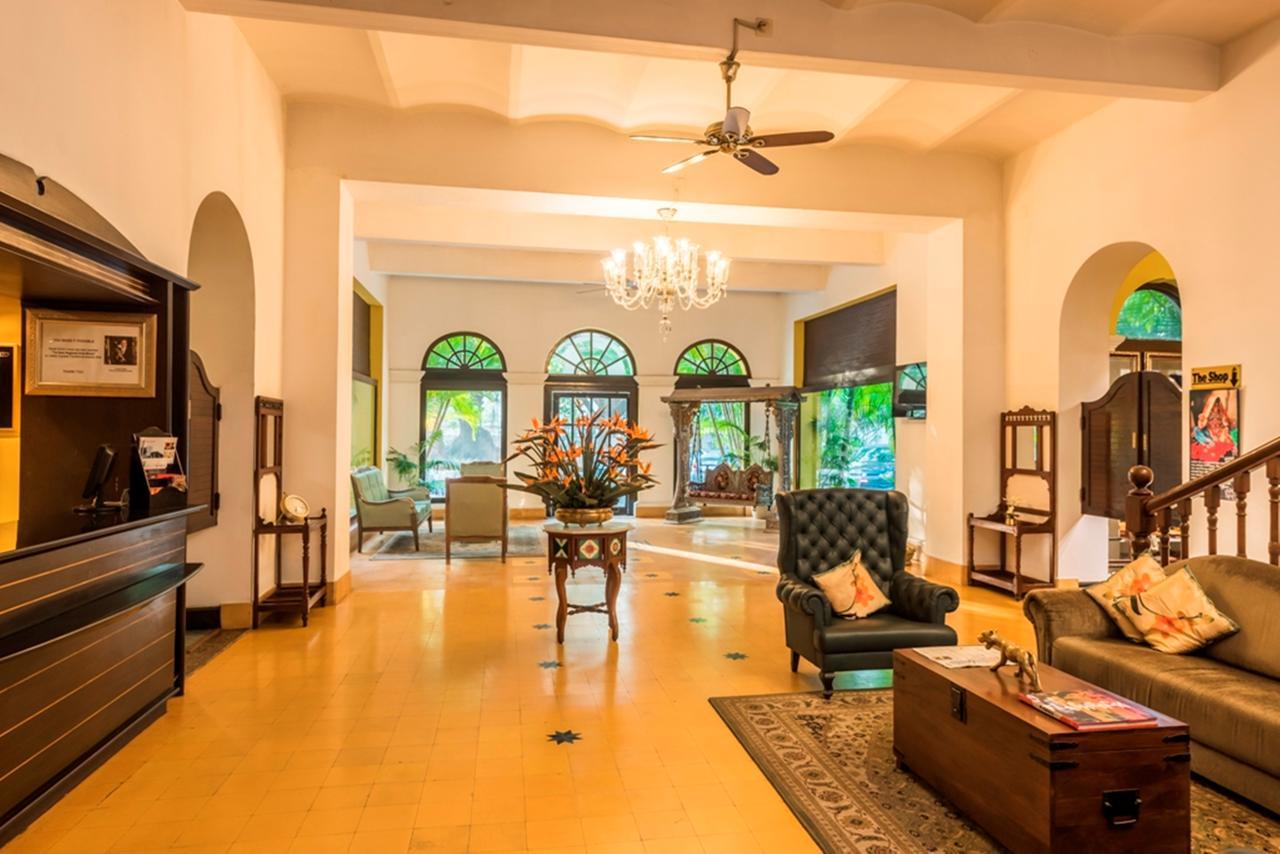 Royal Orchid Metropole Mysore Exterior foto